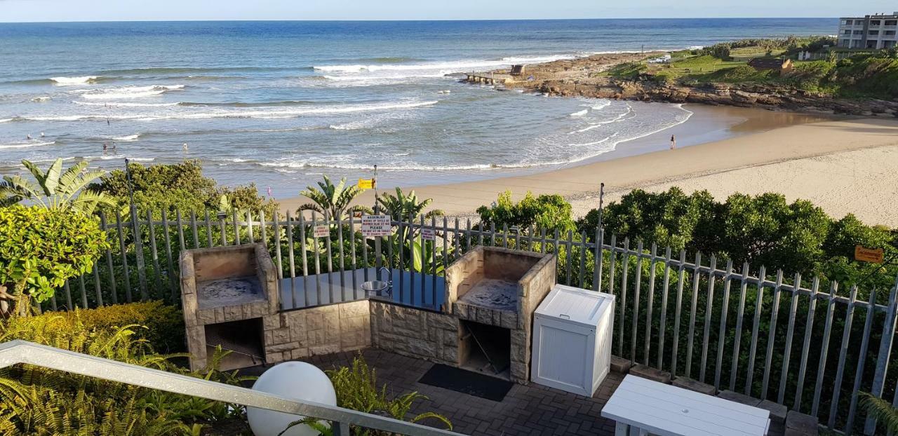 Aride 4 Awesome View Of Uvongo Main Swimming Beach From Communal Braai Area Daire Margate Dış mekan fotoğraf