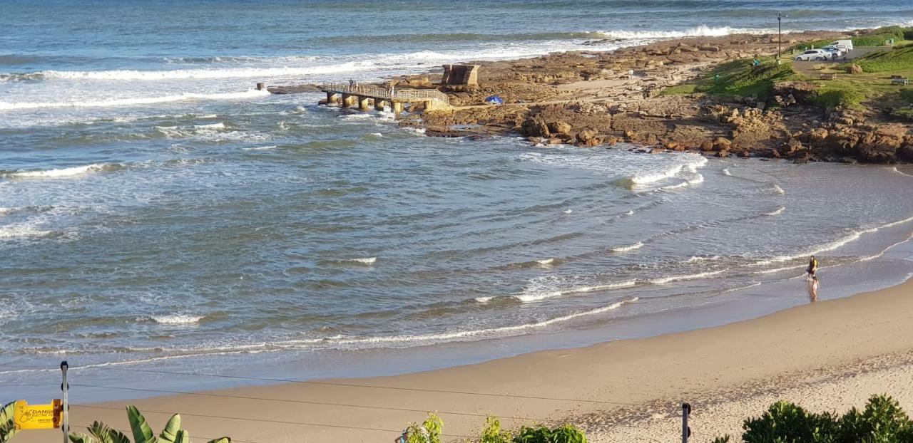 Aride 4 Awesome View Of Uvongo Main Swimming Beach From Communal Braai Area Daire Margate Dış mekan fotoğraf